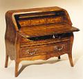 ANTIQUES COLLECTION